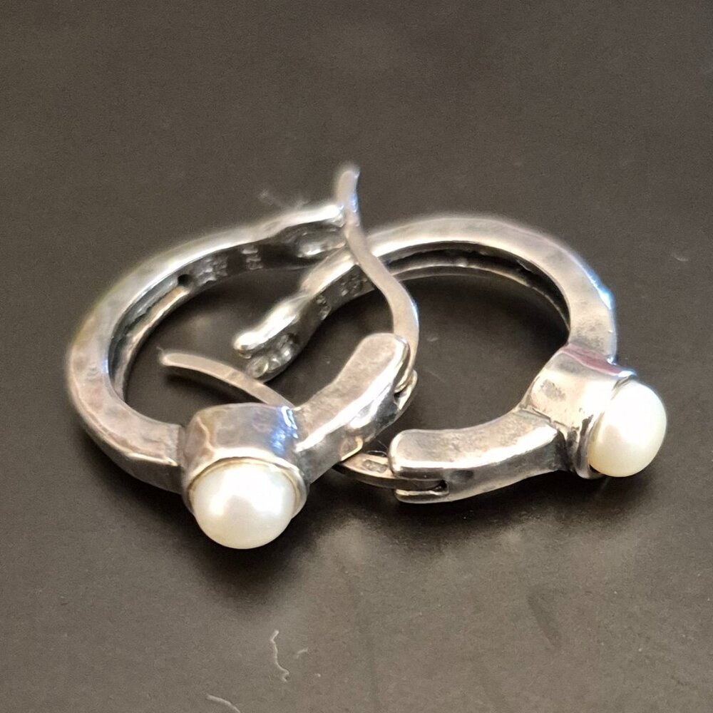 Grace&Heart Silver Pearl Earrings for Women